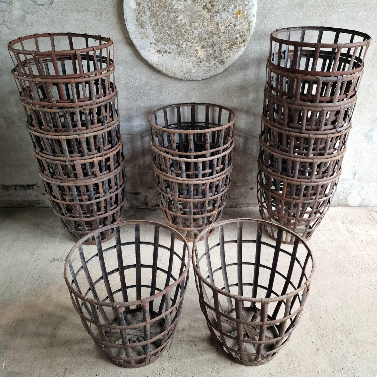 13 metal baskets