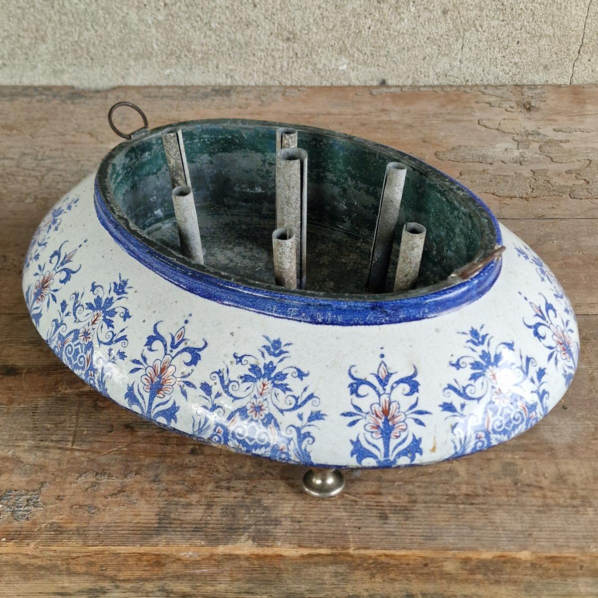 19thC Rouen pique fleurs