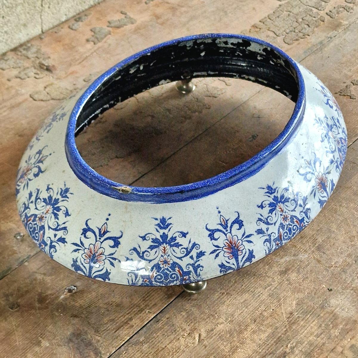 19thC Rouen pique fleurs