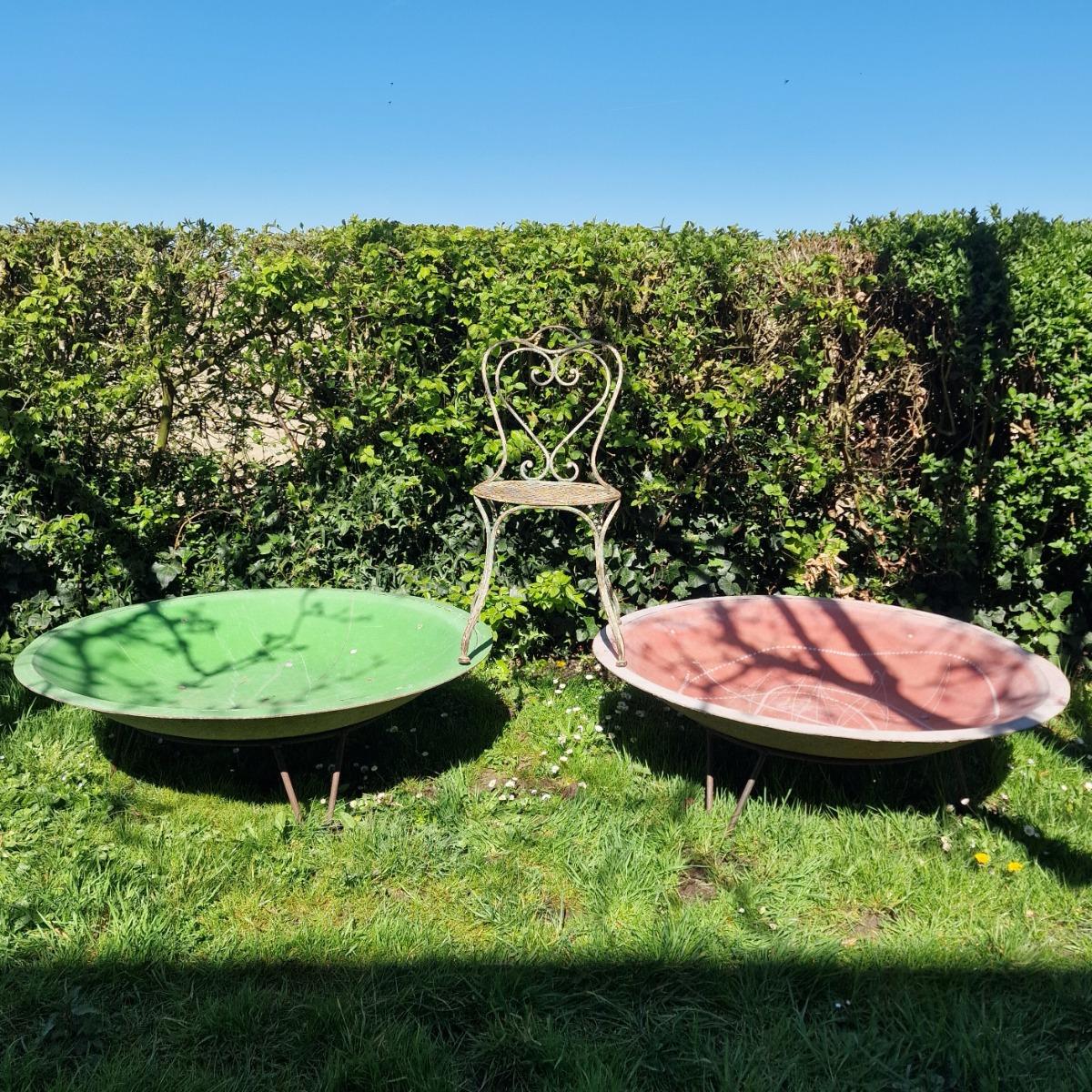 2 large fiberglass dish planters