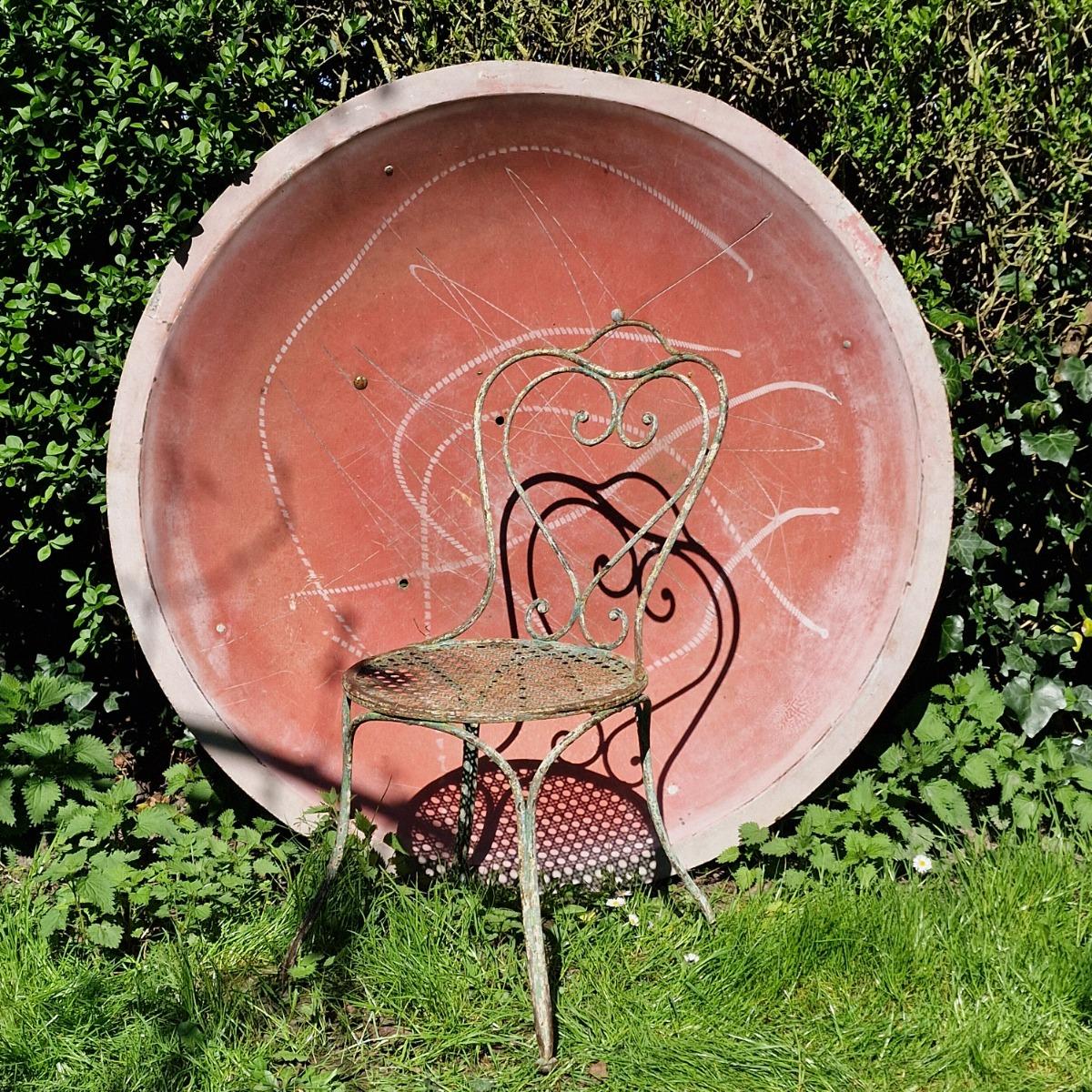 2 large fiberglass dish planters