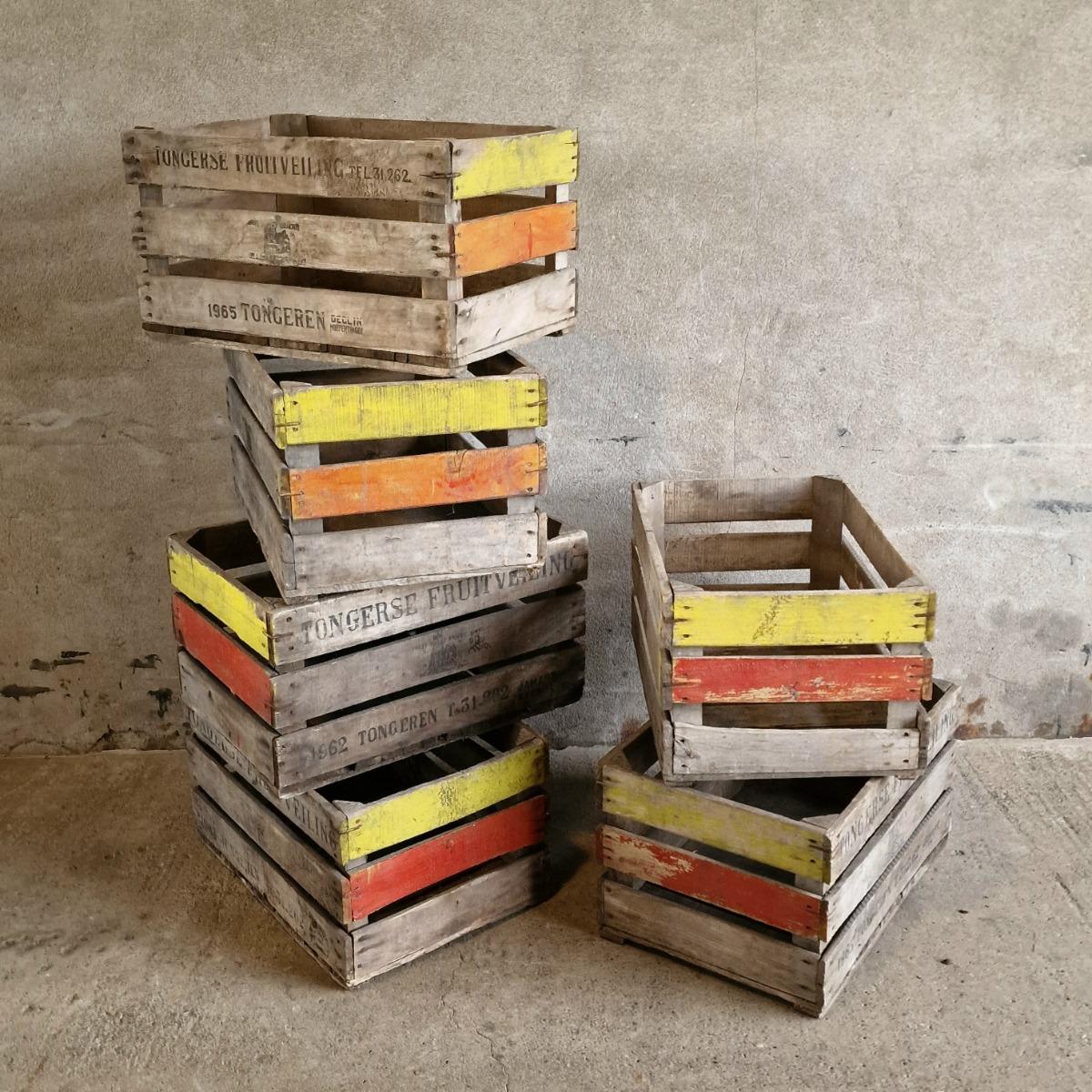 6 old wooden fruit crates