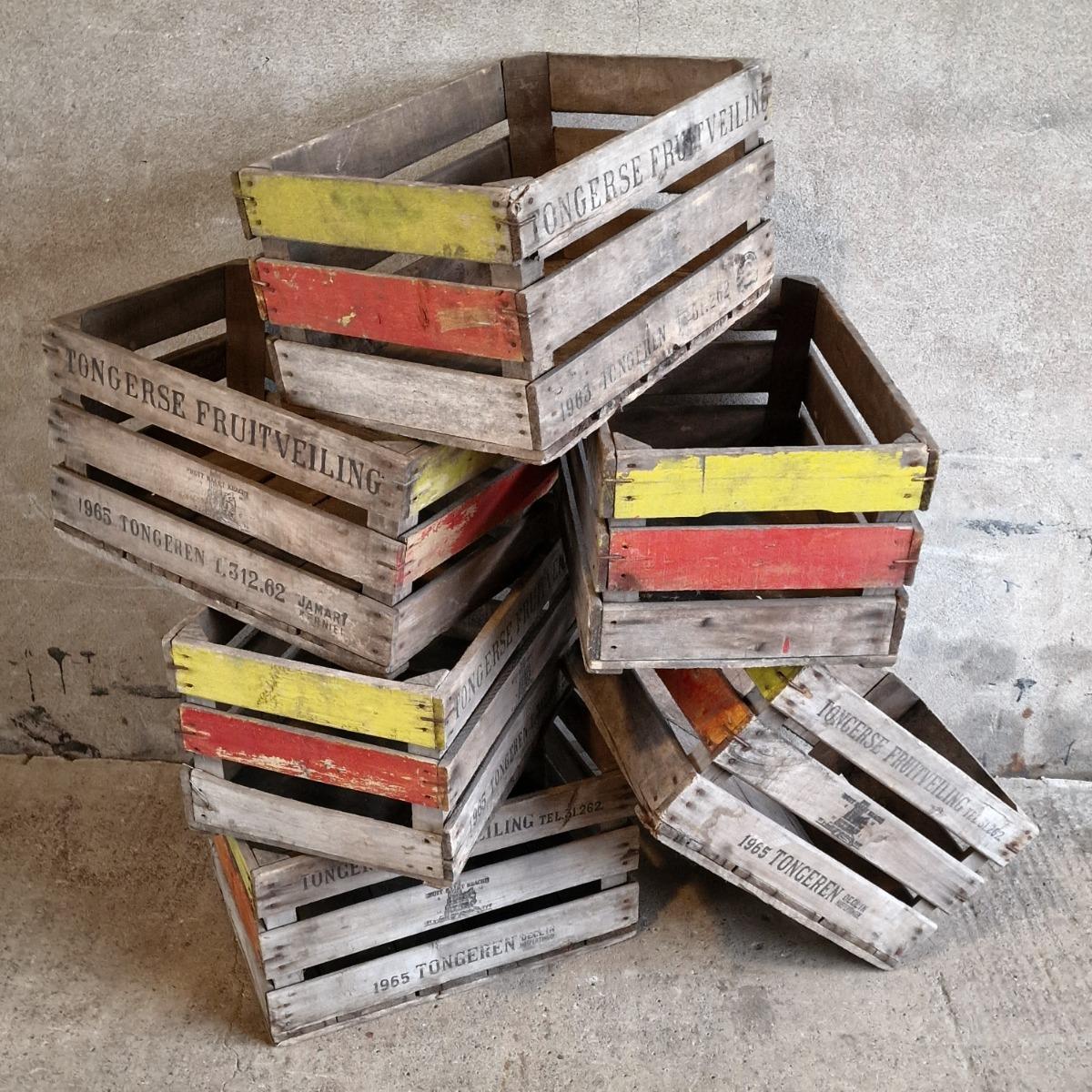 6 old wooden fruit crates