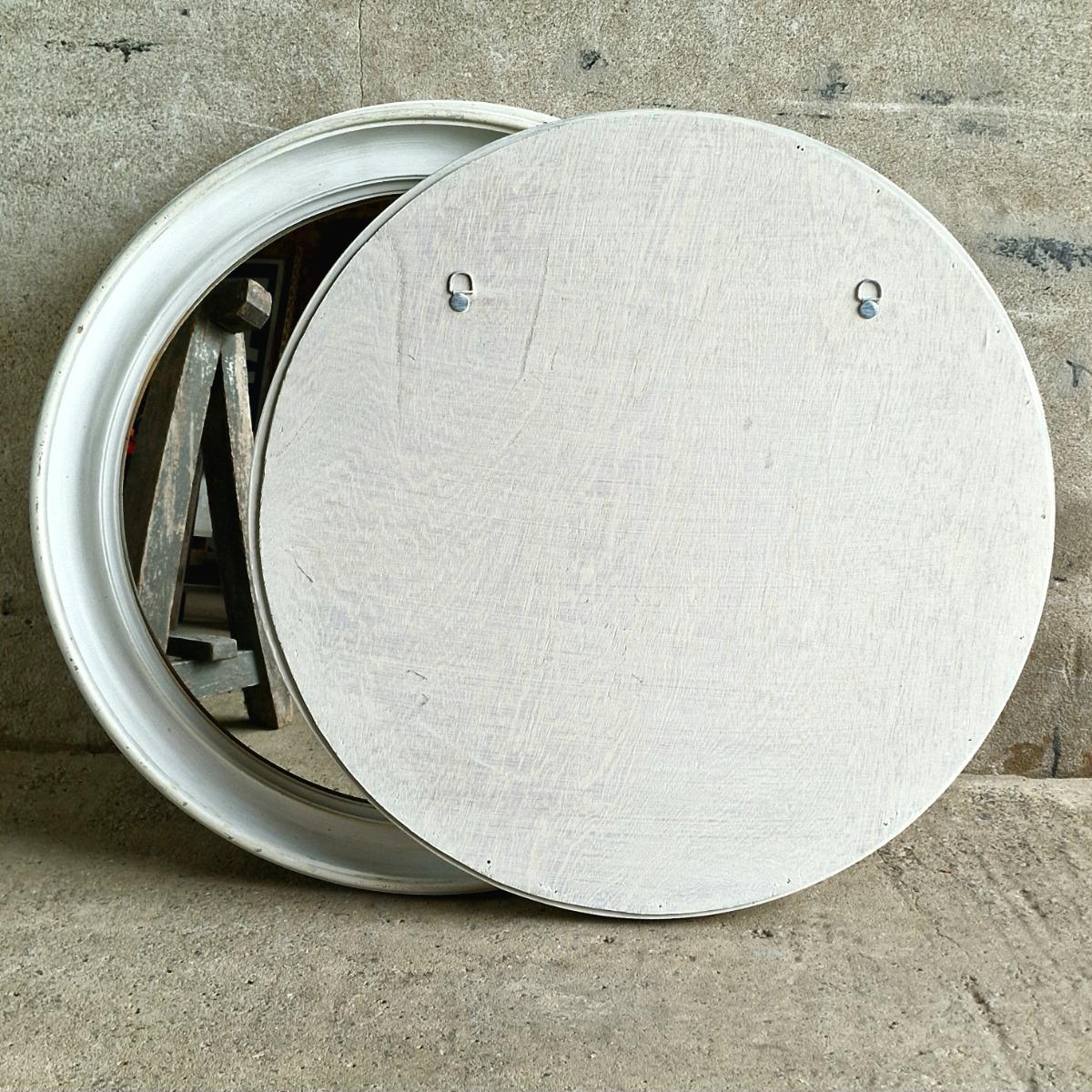 8 convex mirrors