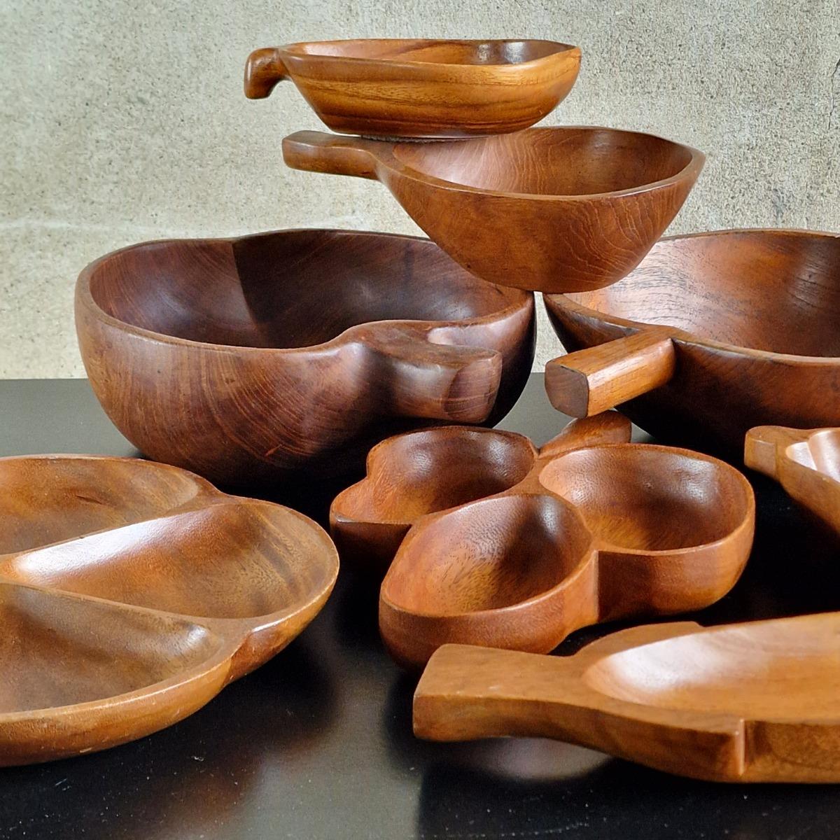 8 fruit-shaped wooden trays