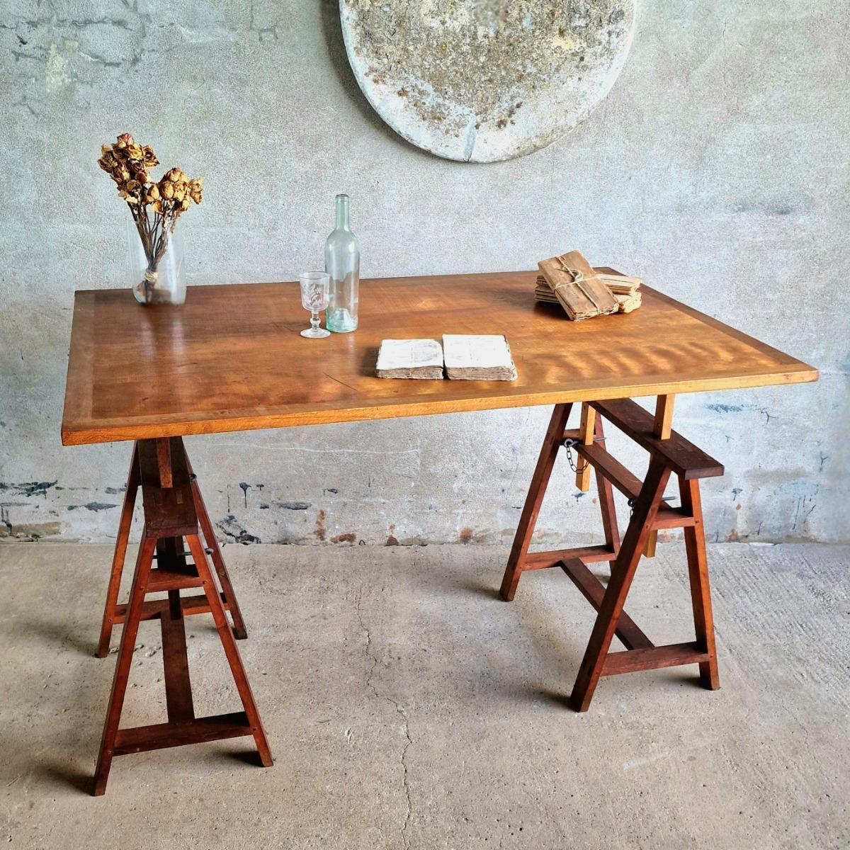 Architect's table