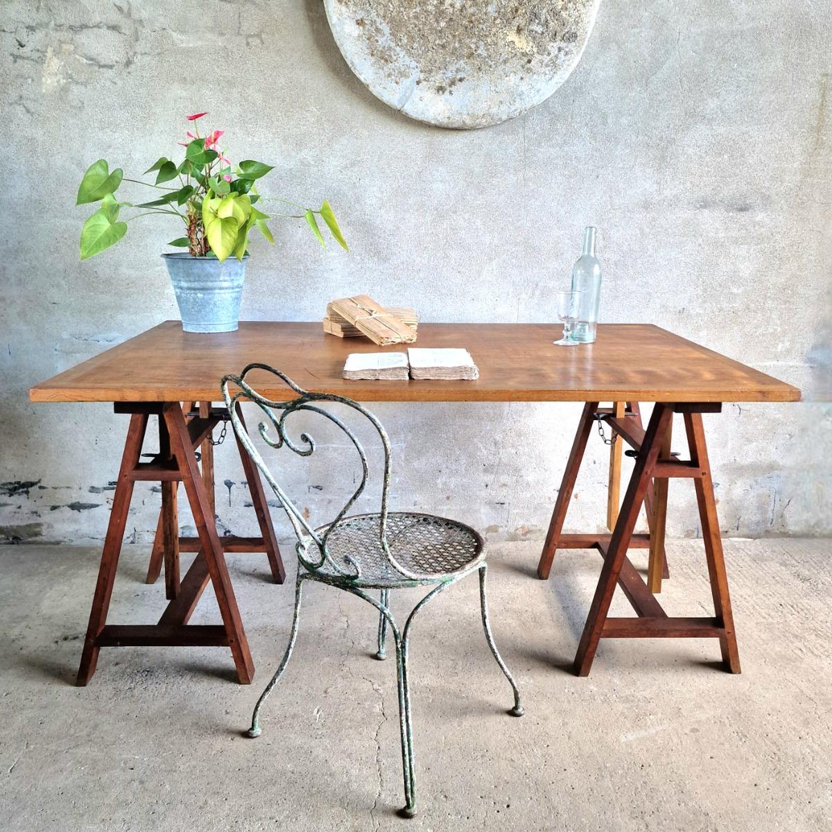 Architect's table