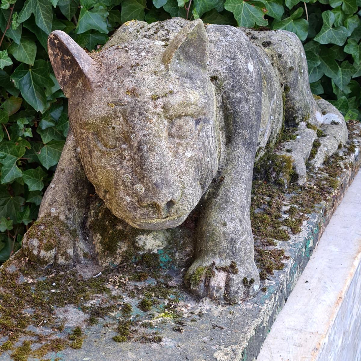 Cast stone lion cub