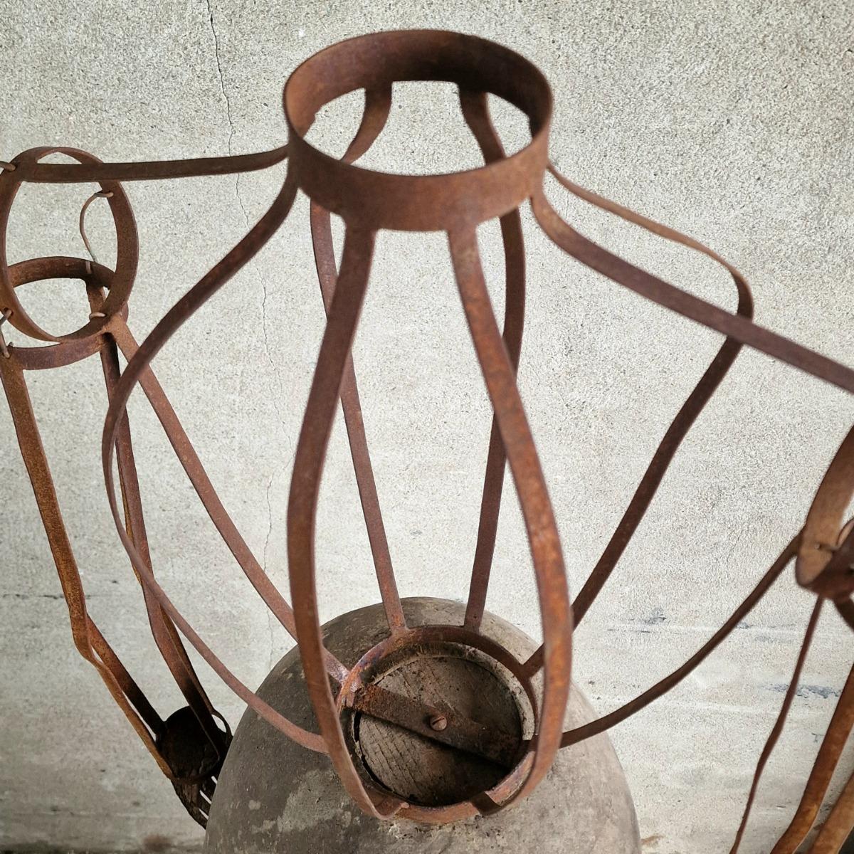 Enigmatic ladies mannequin