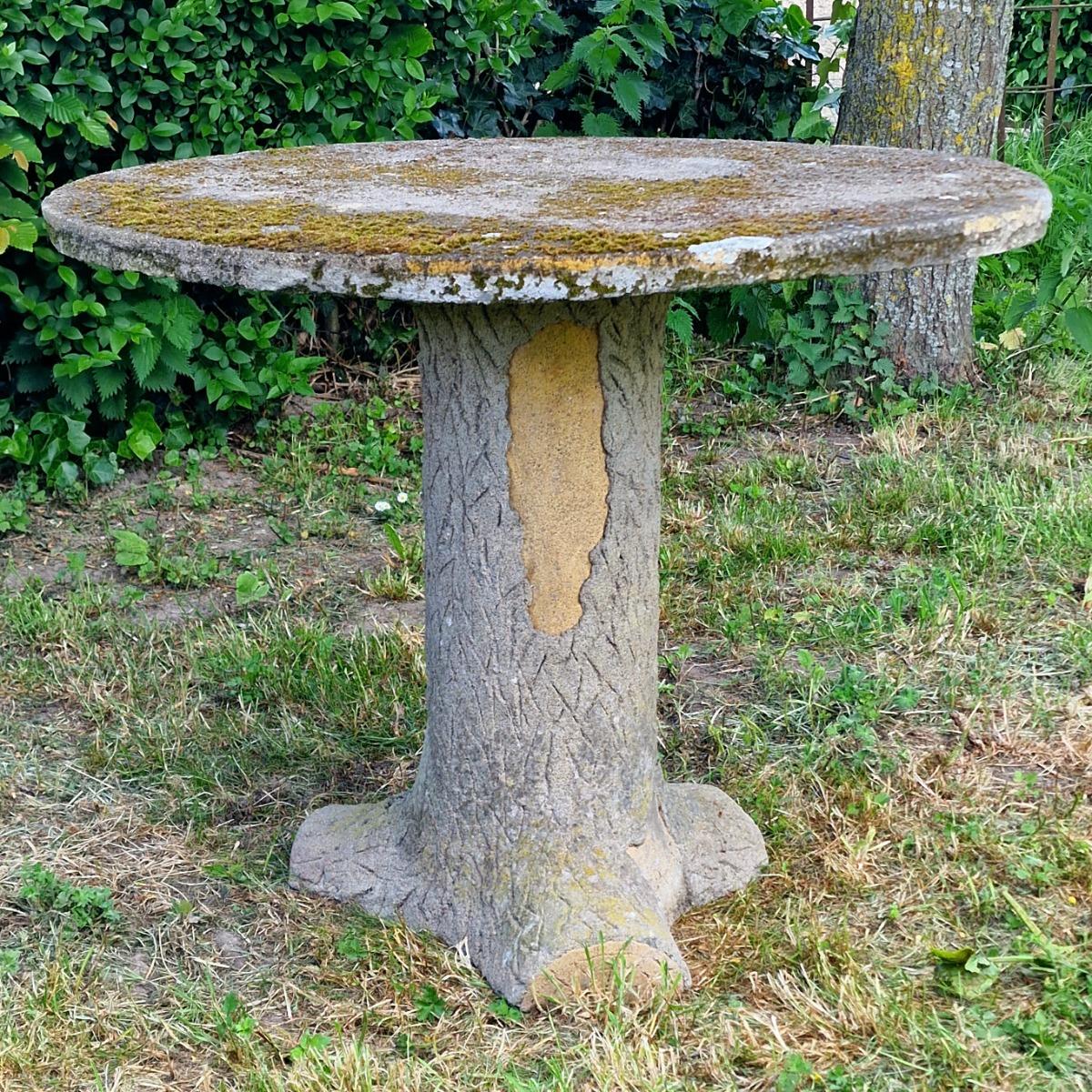 Faux bois table