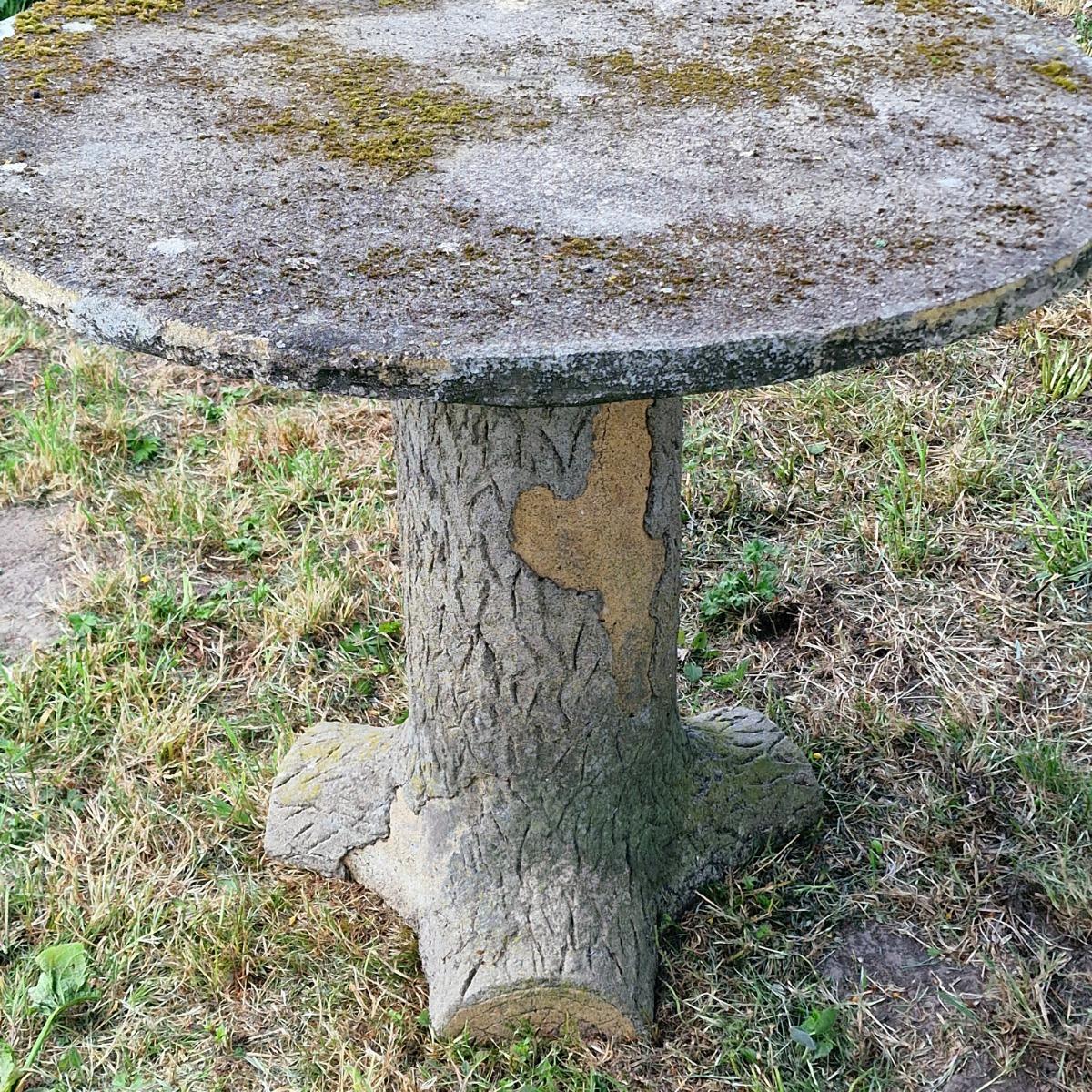Faux bois table