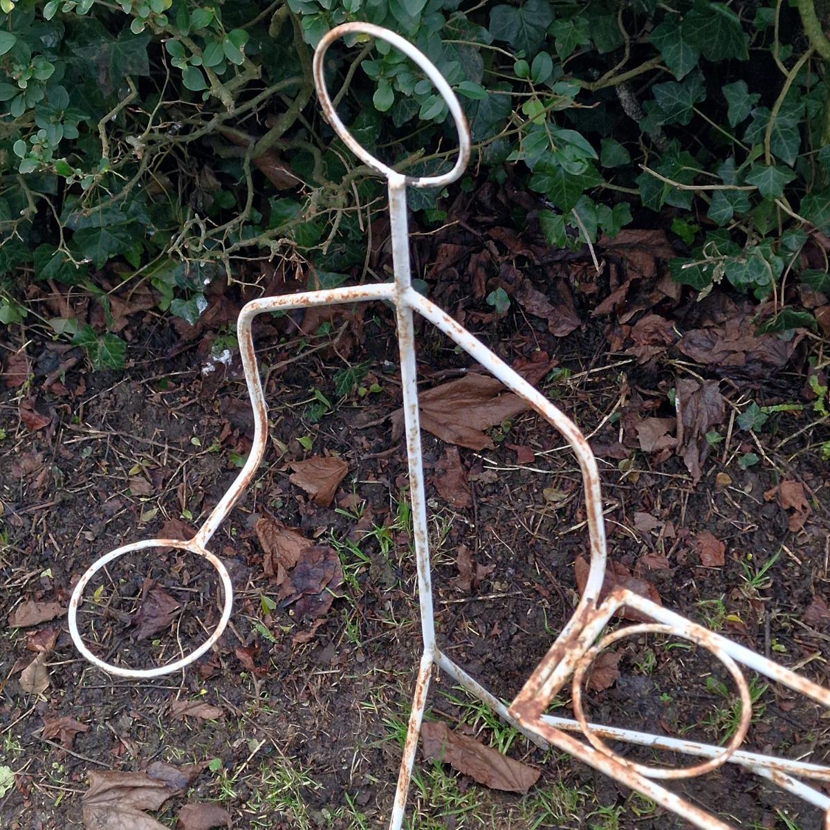 Funky metal plant rack