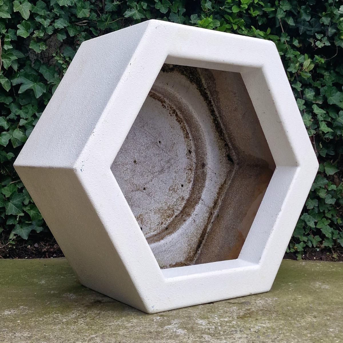 Hexagonal planter