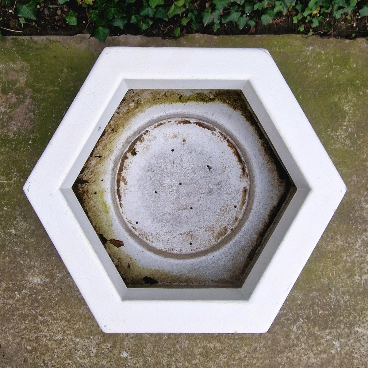 Hexagonal planter