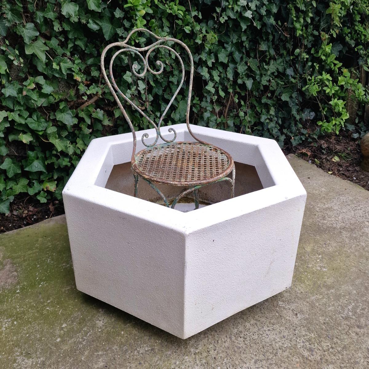 Hexagonal planter