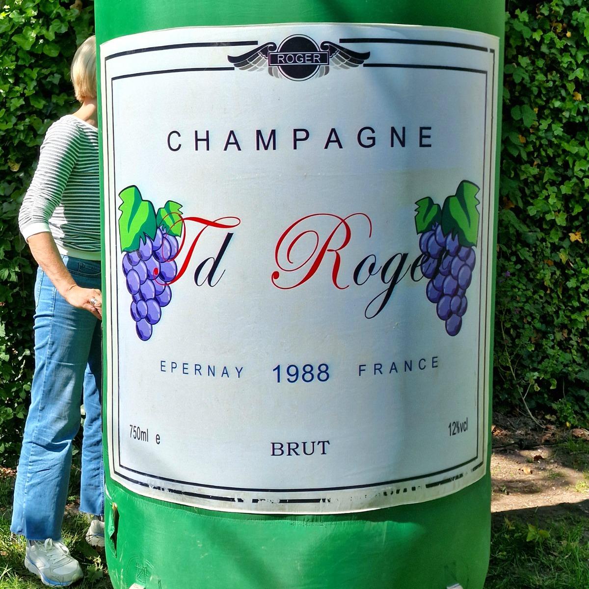 Huge Champagne publicity