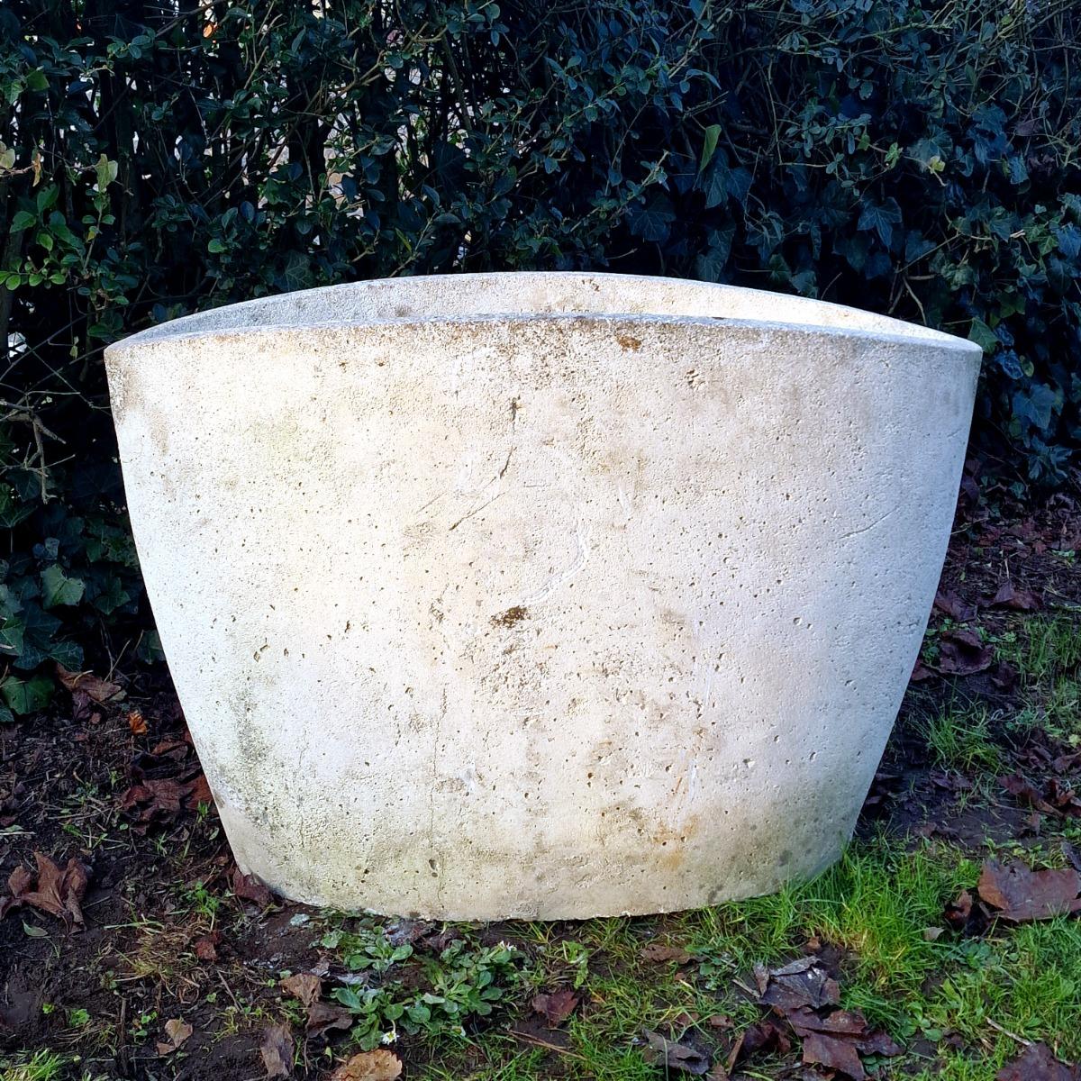 Huge timeless planter