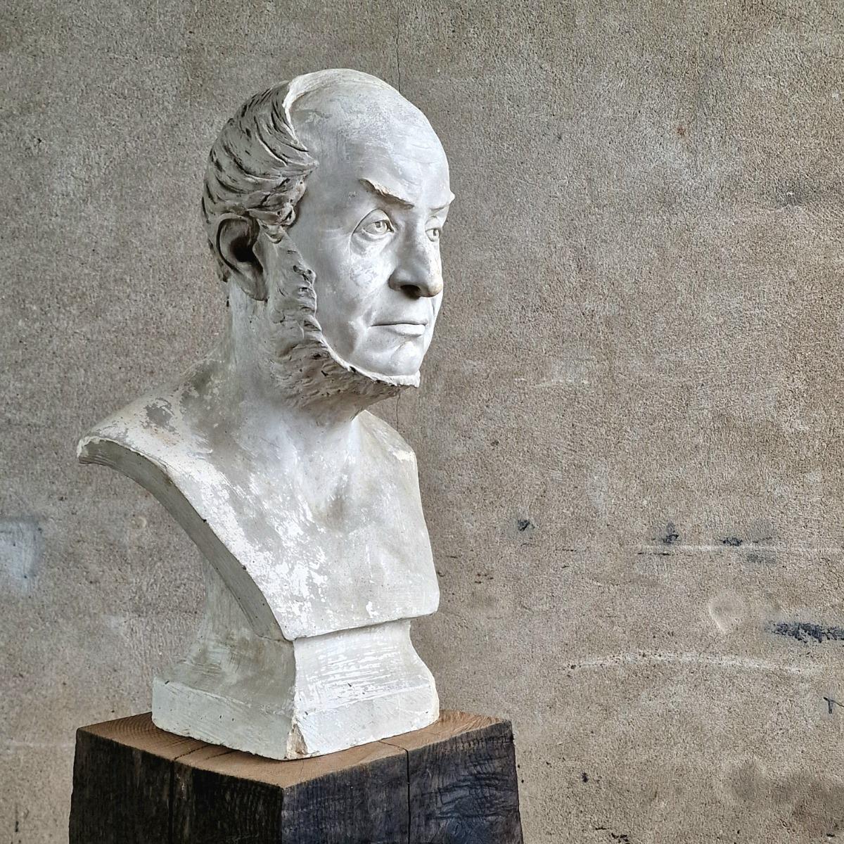 Large bust of a nobleman