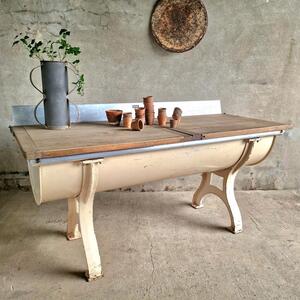 Metal bakery table