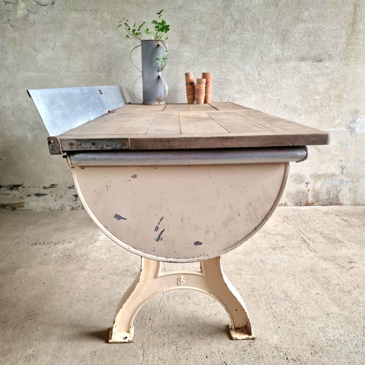 Metal bakery table