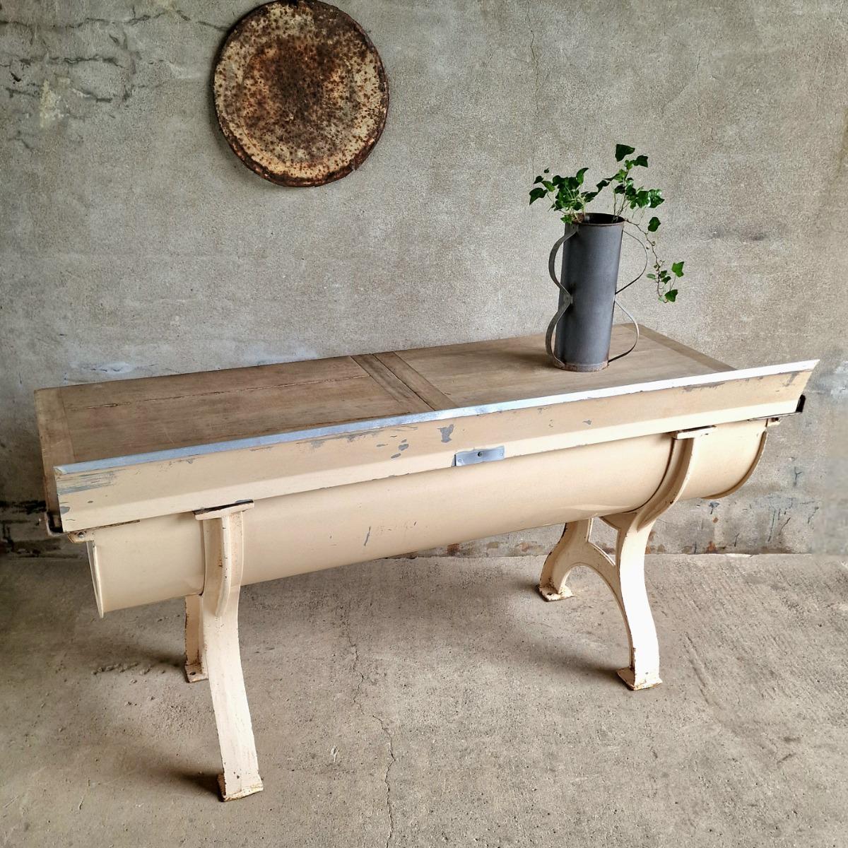 Metal bakery table