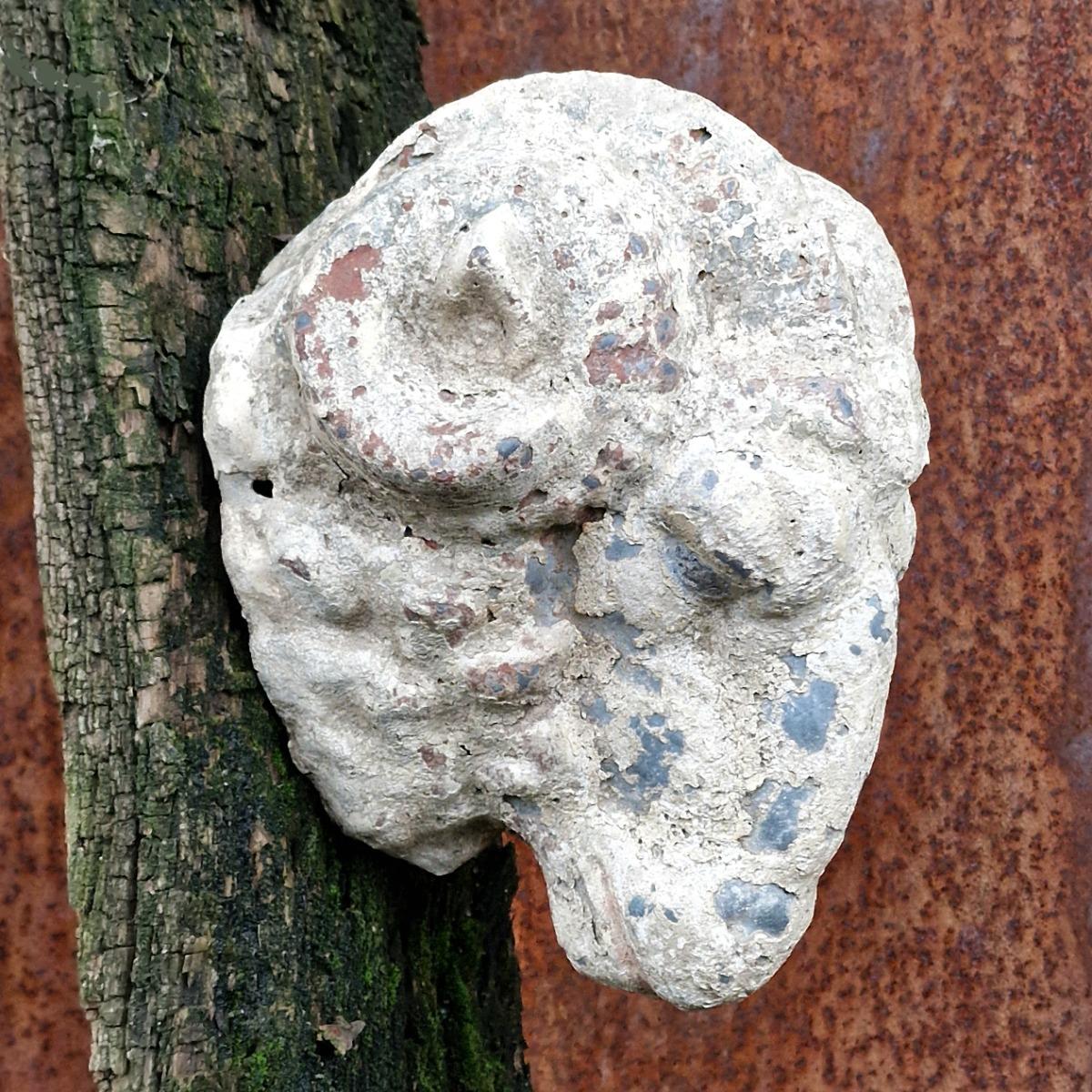 Original zinc rams head