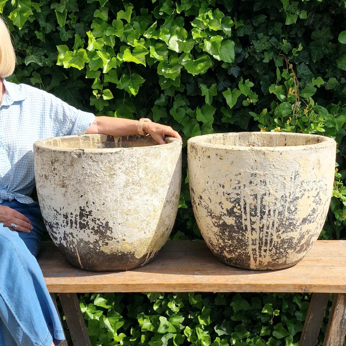 Pair of foundry pots