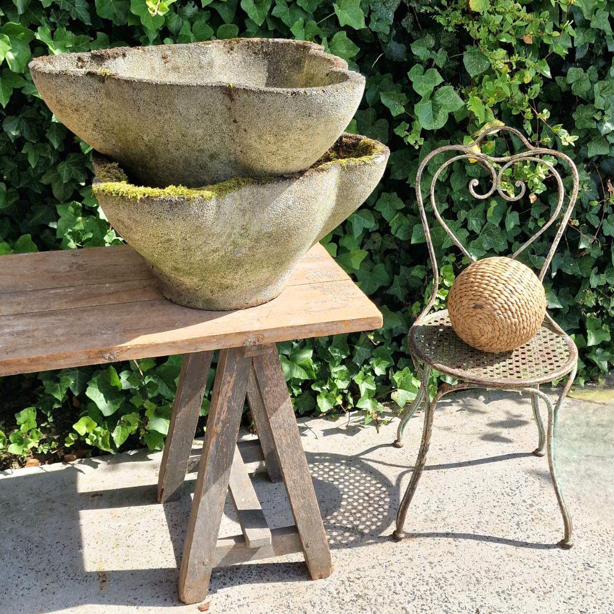 Pair of large clover-shaped planters