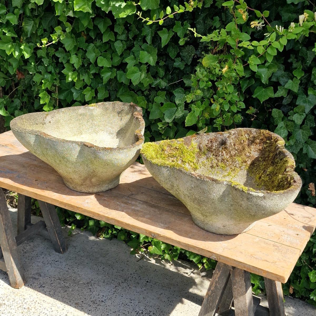 Pair of large clover-shaped planters
