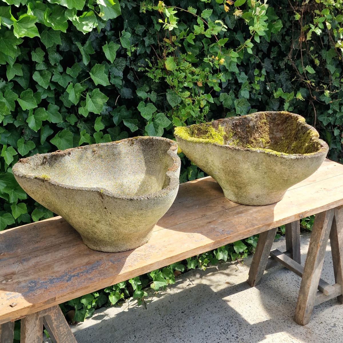 Pair of large clover-shaped planters