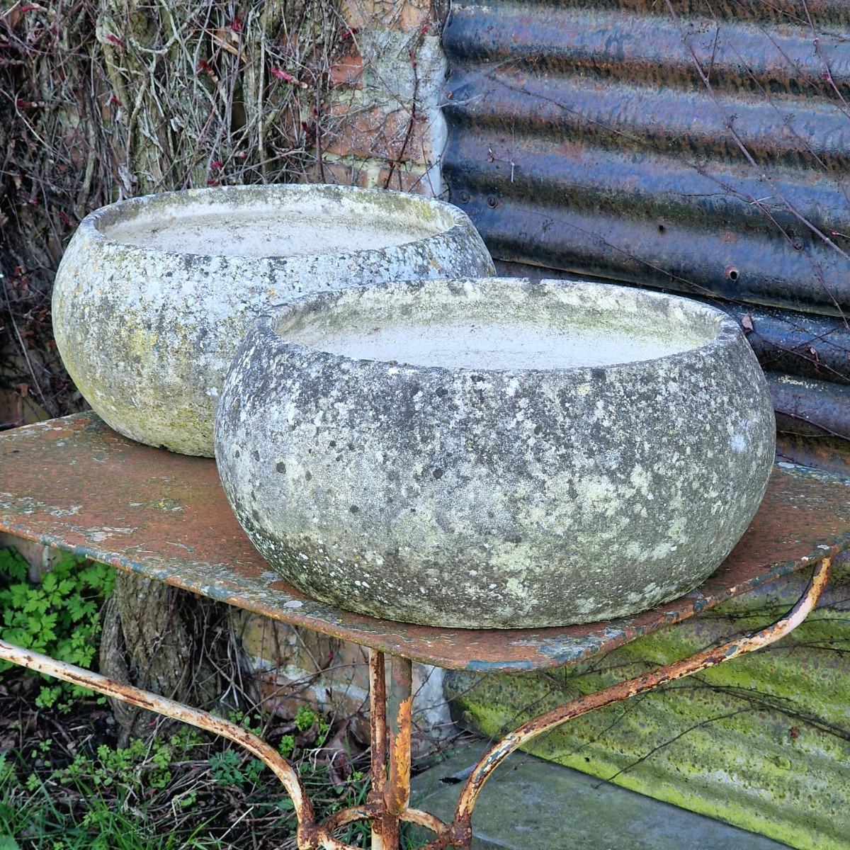 Pair of low round planters