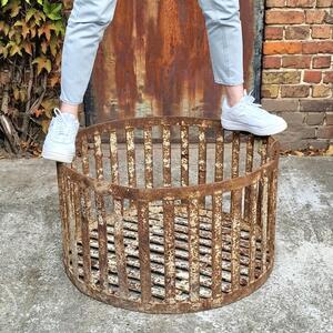 Round metal basket planter