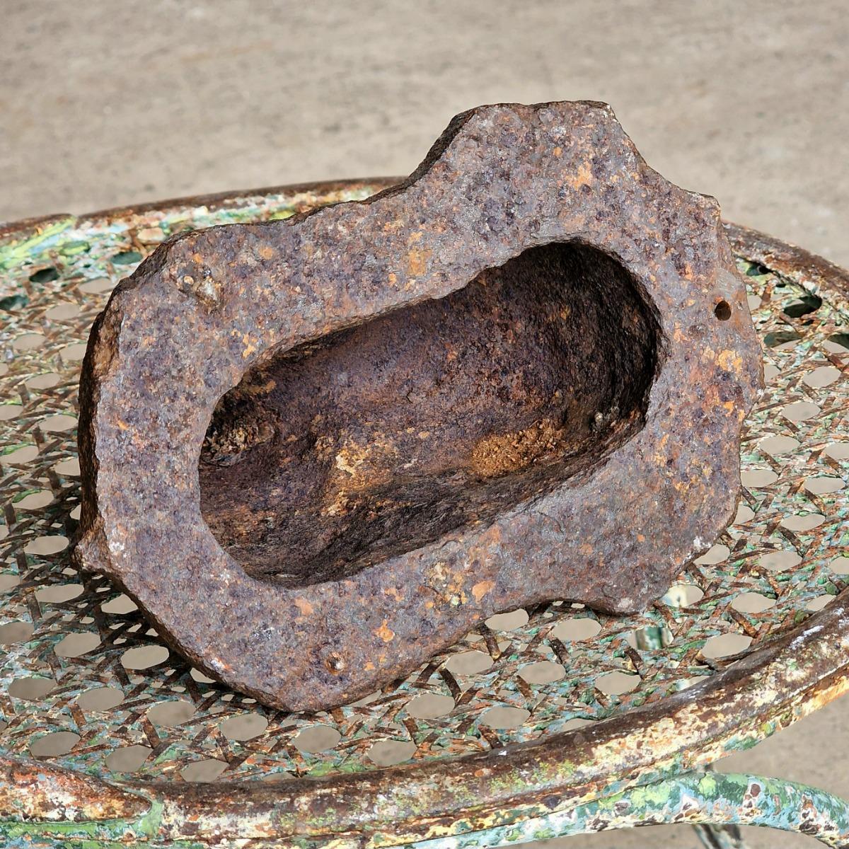 Small cast iron pig's head