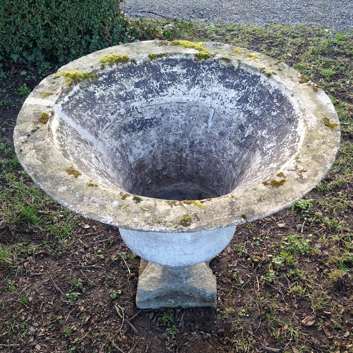XXL cast stone planter